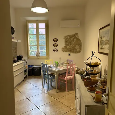 Su Coccu ベッド・アンド・ブレックファスト 3*