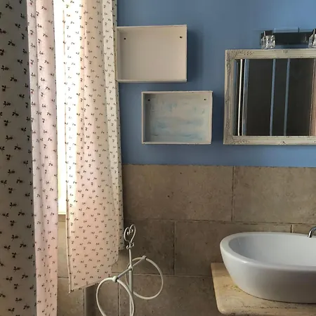 לינה וארוחת בוקר Su Coccu קליארי