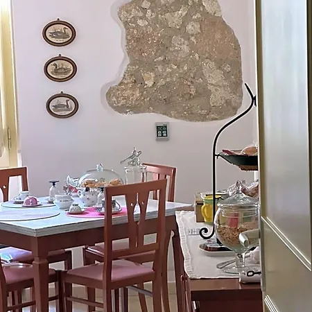 לינה וארוחת בוקר Su Coccu קליארי